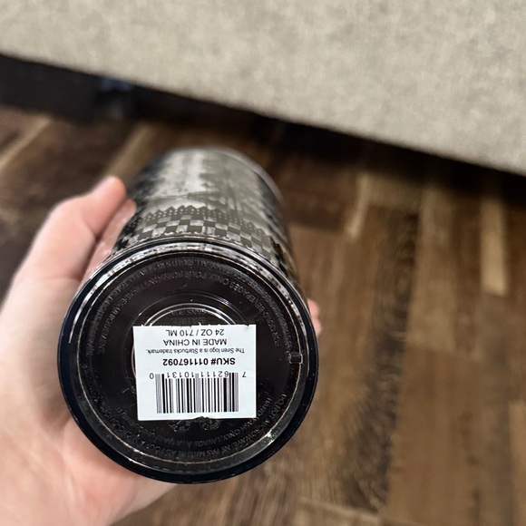 Limited Edition Starbucks tumbler - Picture 4 of 5